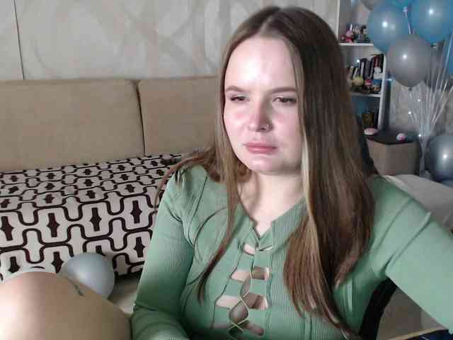 Lizzi-Peach webcam