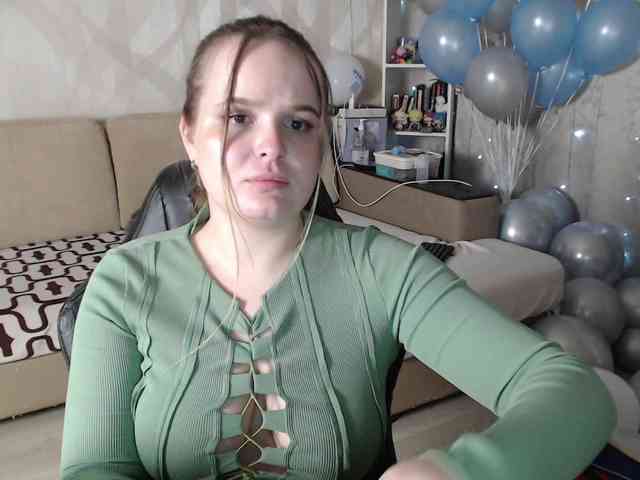 Lizzi-Peach webcam