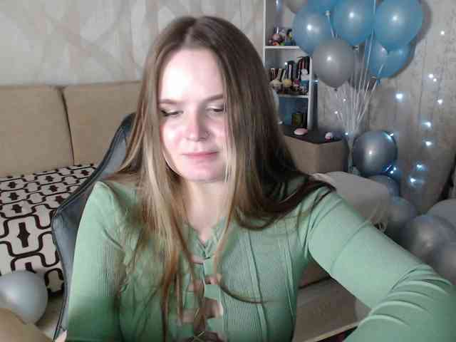 Lizzi-Peach webcam