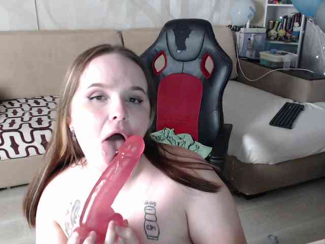 Lizzi-Peach webcam