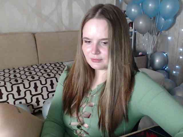 Lizzi-Peach webcam