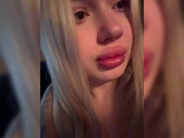 Entrez le videochat erotique avec le
modèle zipa878 zipa878