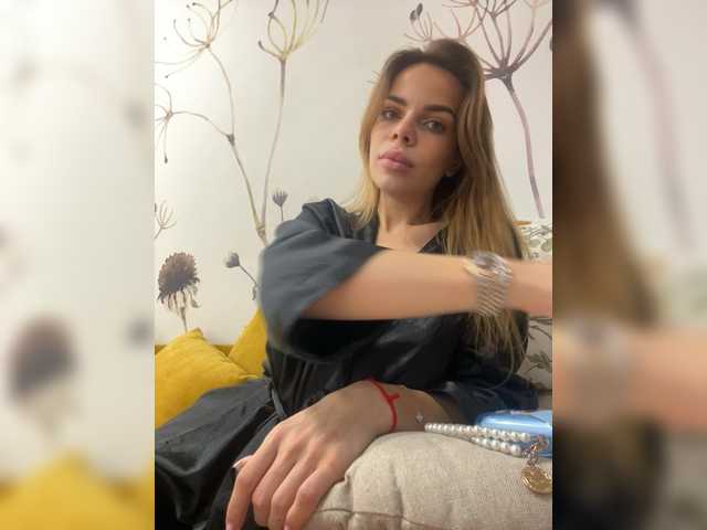 Entrez le videochat erotique avec le
modèle Franc_666 Franc_666