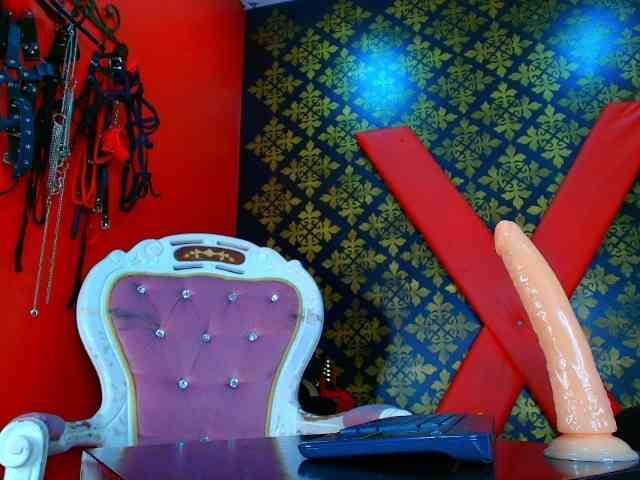 elinne-hendrix webcam