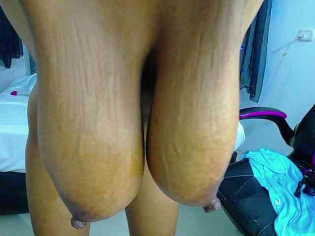 mia-thommson webcam