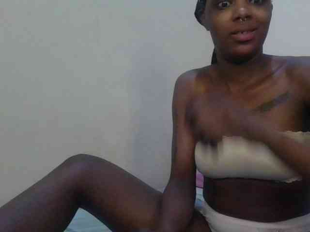 Girlnextdoor8 webcam