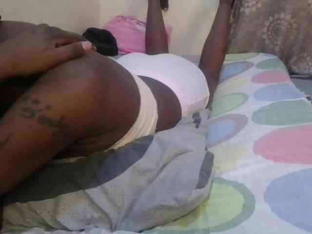 Girlnextdoor8 webcam