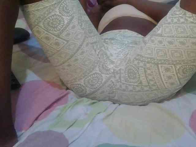 Girlnextdoor8 webcam