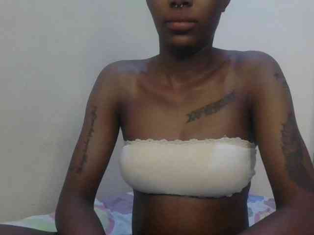 Girlnextdoor8 webcam