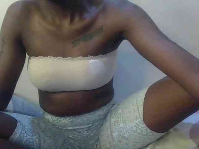 Girlnextdoor8 webcam