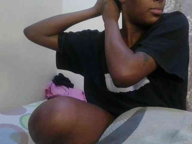 Girlnextdoor8 webcam