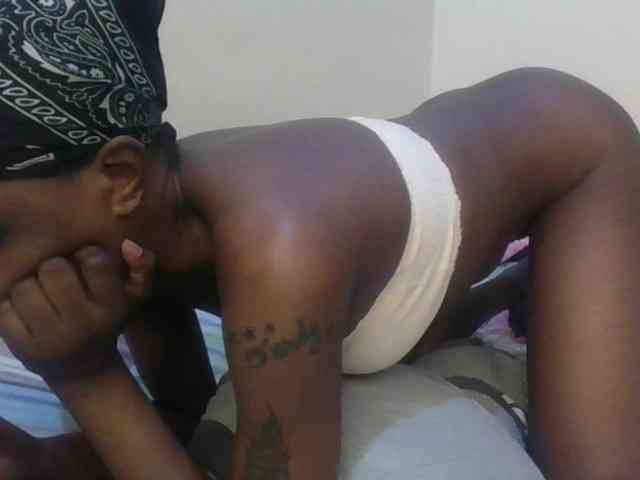 Girlnextdoor8 webcam