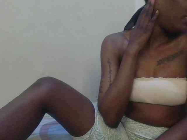 Girlnextdoor8 webcam