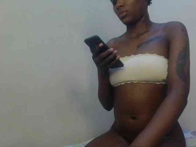 Girlnextdoor8 webcam