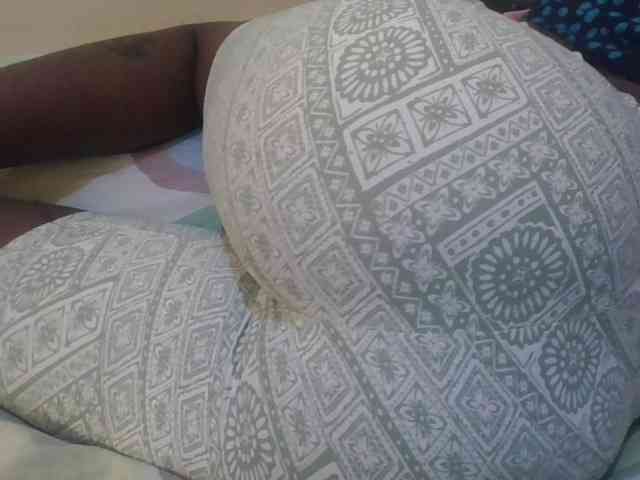 Girlnextdoor8 webcam