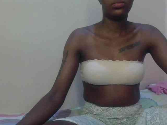 Girlnextdoor8 webcam