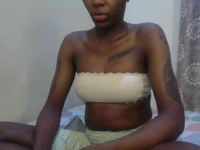 Girlnextdoor8 webcam
