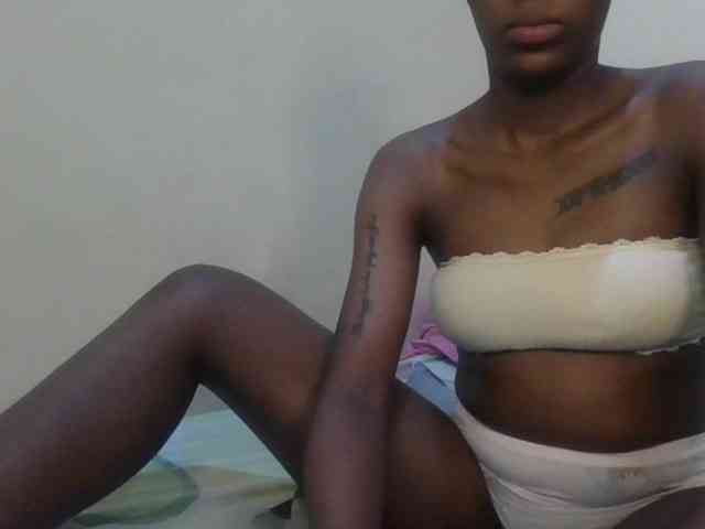 Girlnextdoor8 webcam