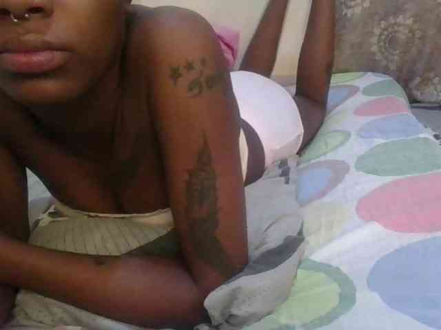 Girlnextdoor8 webcam