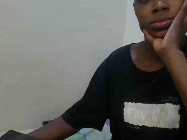 Girlnextdoor8 webcam