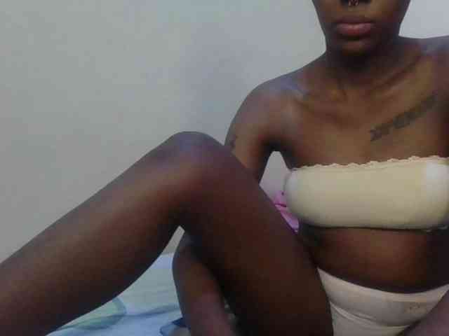 Girlnextdoor8 webcam