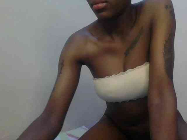 Girlnextdoor8 webcam