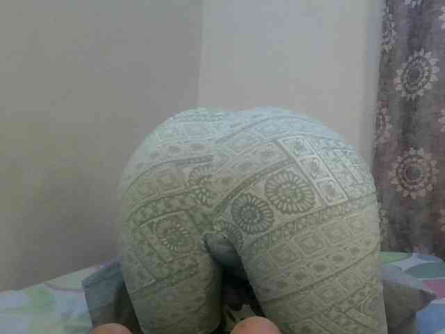 Girlnextdoor8 webcam
