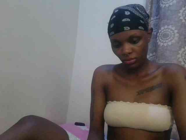 Girlnextdoor8 webcam