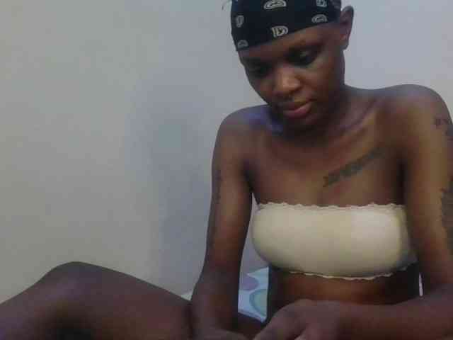 Girlnextdoor8 webcam