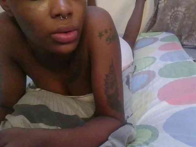 Girlnextdoor8 webcam