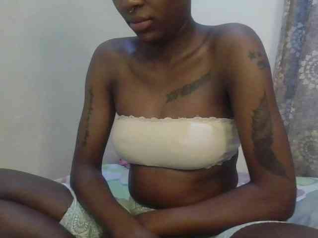 Girlnextdoor8 webcam