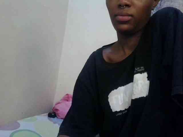 Girlnextdoor8 webcam