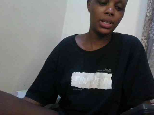 Girlnextdoor8 webcam