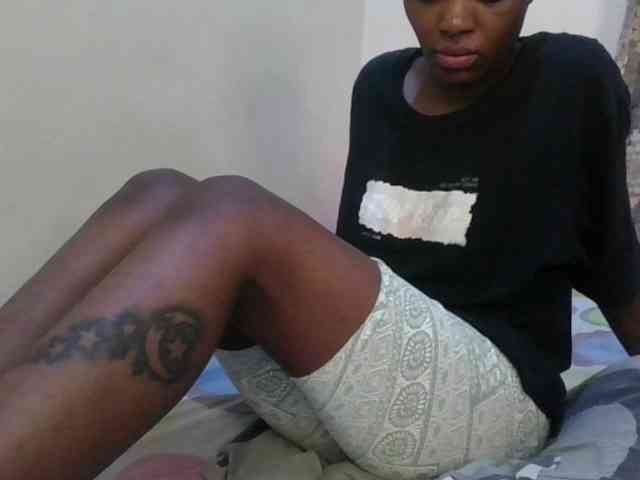 Girlnextdoor8 webcam