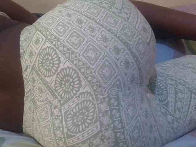 Girlnextdoor8 webcam