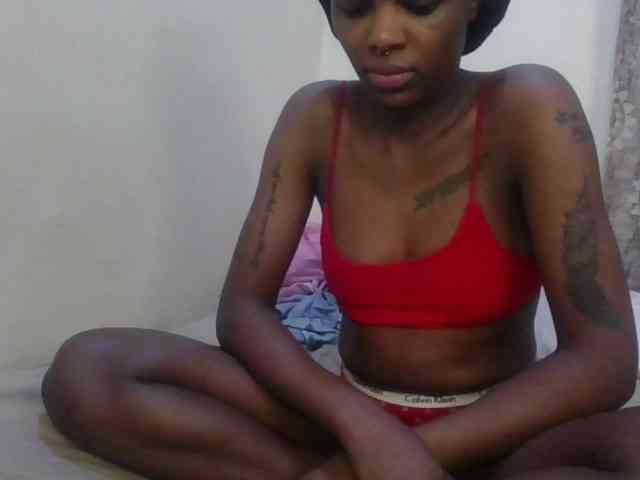 Girlnextdoor8 webcam