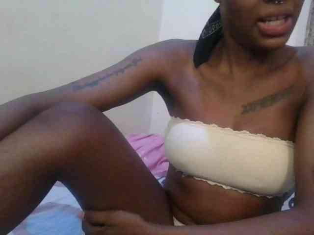 Girlnextdoor8 webcam
