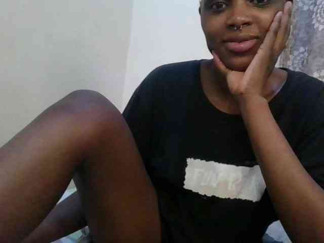 Girlnextdoor8 webcam