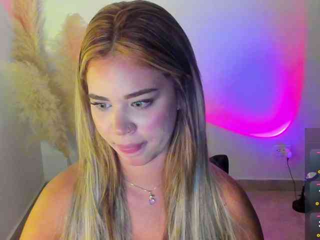 sophiazilla webcam