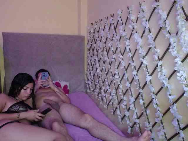 ANDREAHOTCOUPLE69 webcam