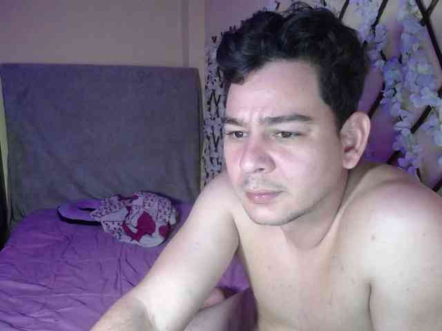 ANDREAHOTCOUPLE69 webcam