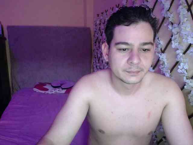 ANDREAHOTCOUPLE69 webcam
