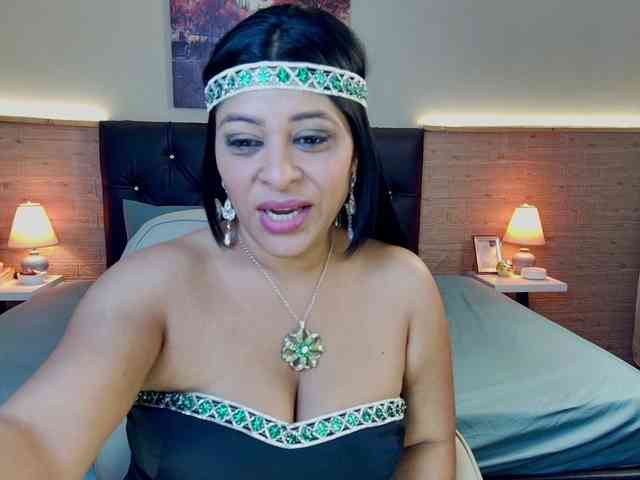 Lashmy111 webcam
