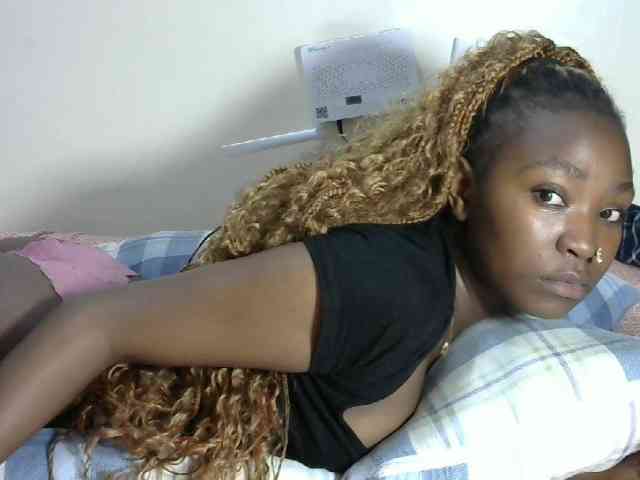 Lovelyacce webcam