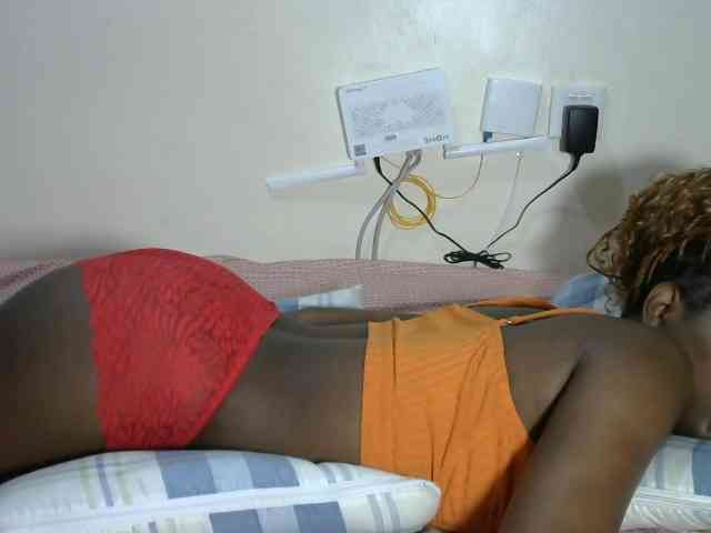 Lovelyacce webcam