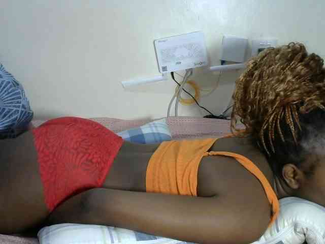 Lovelyacce webcam