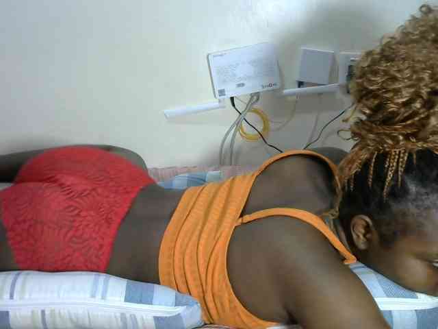 Lovelyacce webcam