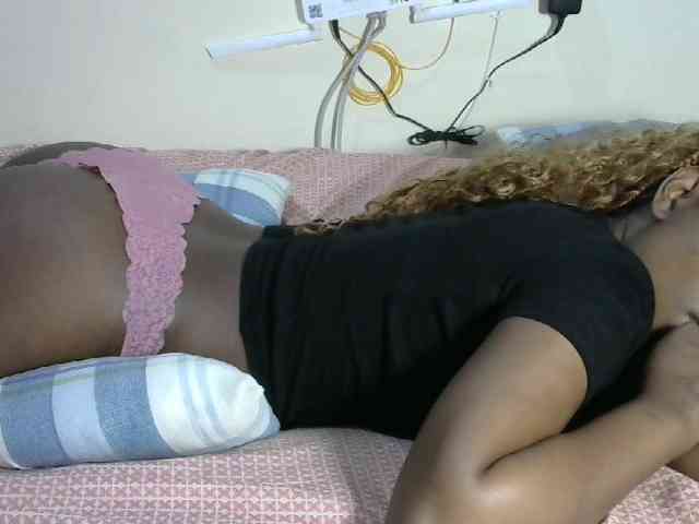 Lovelyacce webcam