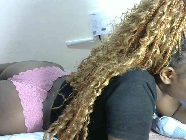 Lovelyacce webcam