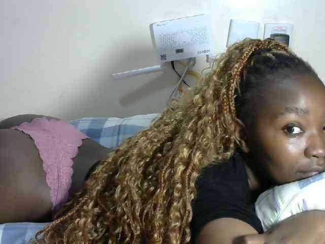 Lovelyacce webcam